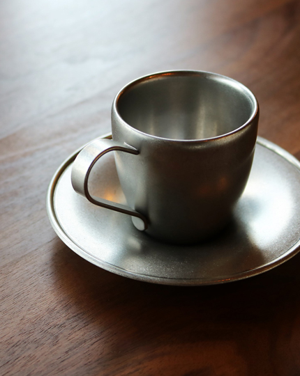 vintage-coffee-cup-saucer