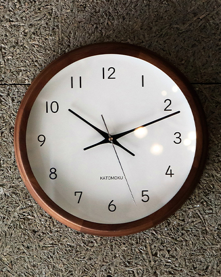 wall clock – km13 walnut