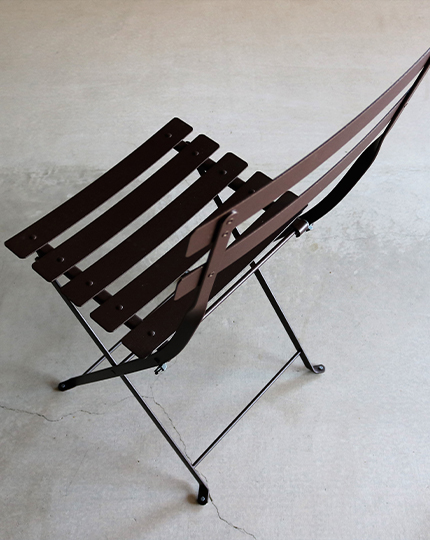 metal folding chair