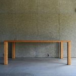 SOLIDのDiningTable