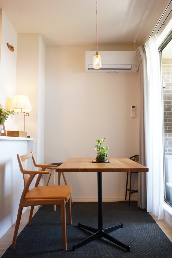 SOLID金沢　富山　ミヤモト家具　ダイニングチェア　本革　ブラックチェリー　カフェテーブル　一人暮らし　二人暮らし