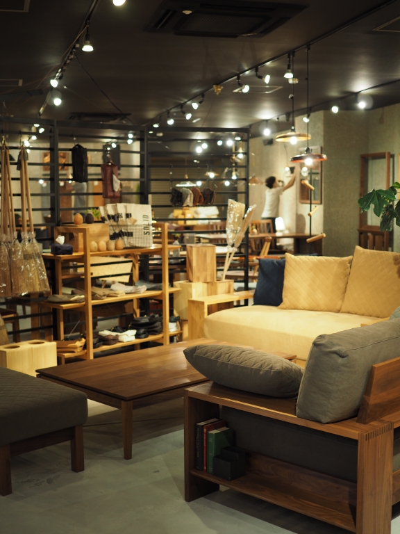 SOLID高松　家具4