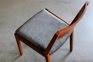 ミヤモト家具　SOLID　富山　家具　チェア　カバーリング１