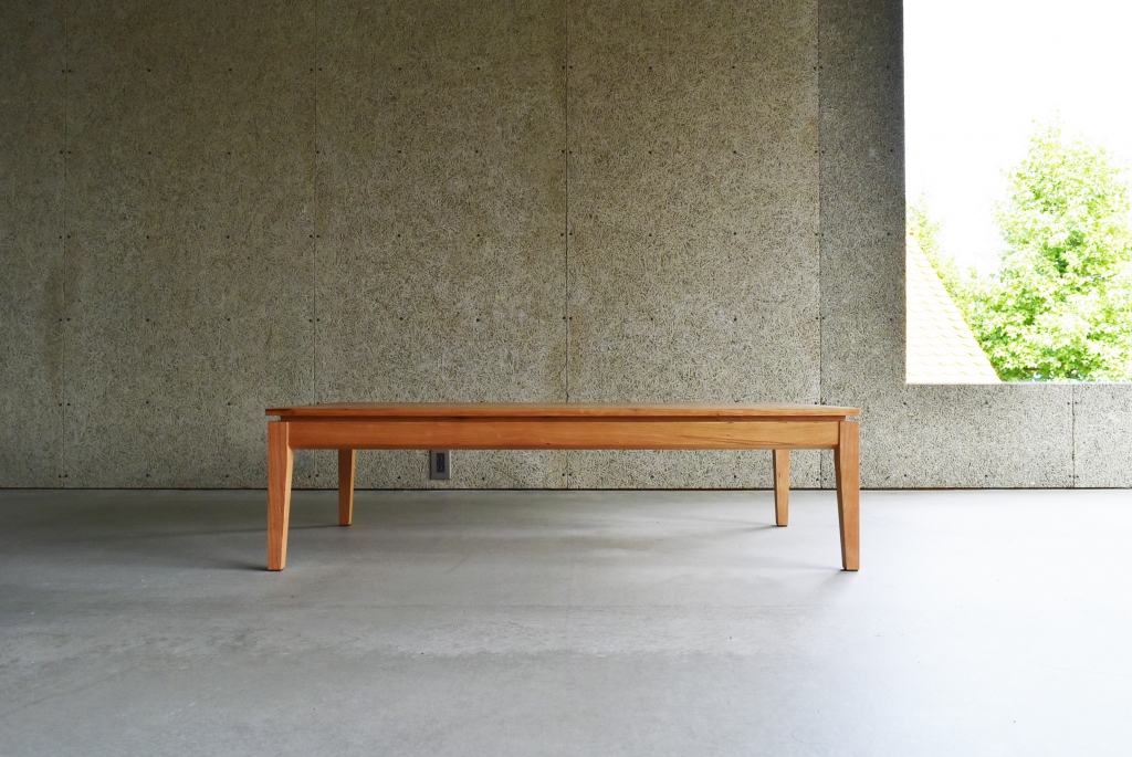 SOLID　リビングテーブル　家具　無垢材　天然木　ミヤモト家具