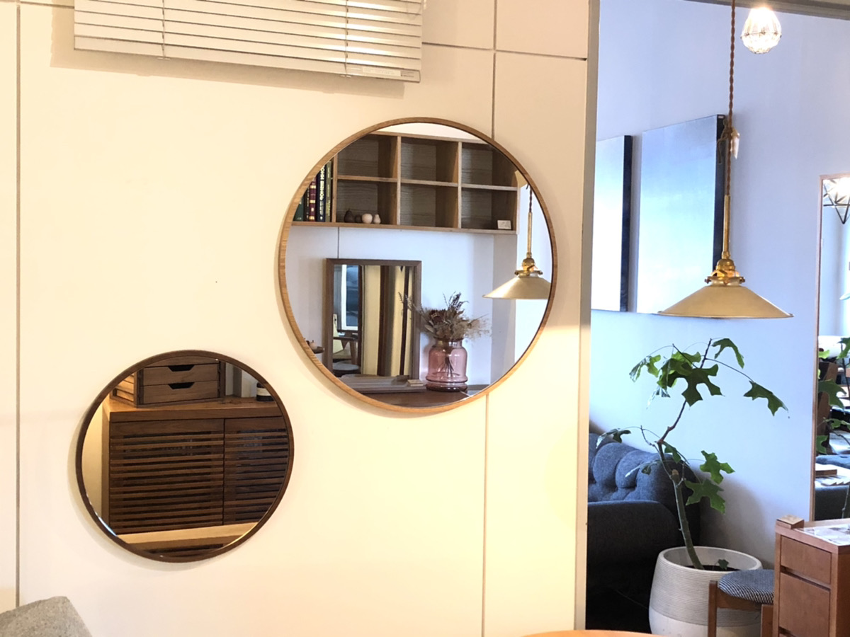ミヤモト家具　SOLID金沢　富山　木製ミラー　丸み　丸い　正円