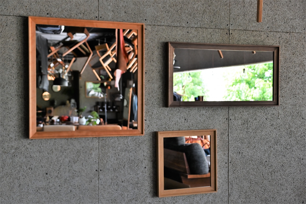 03Mirror (2)