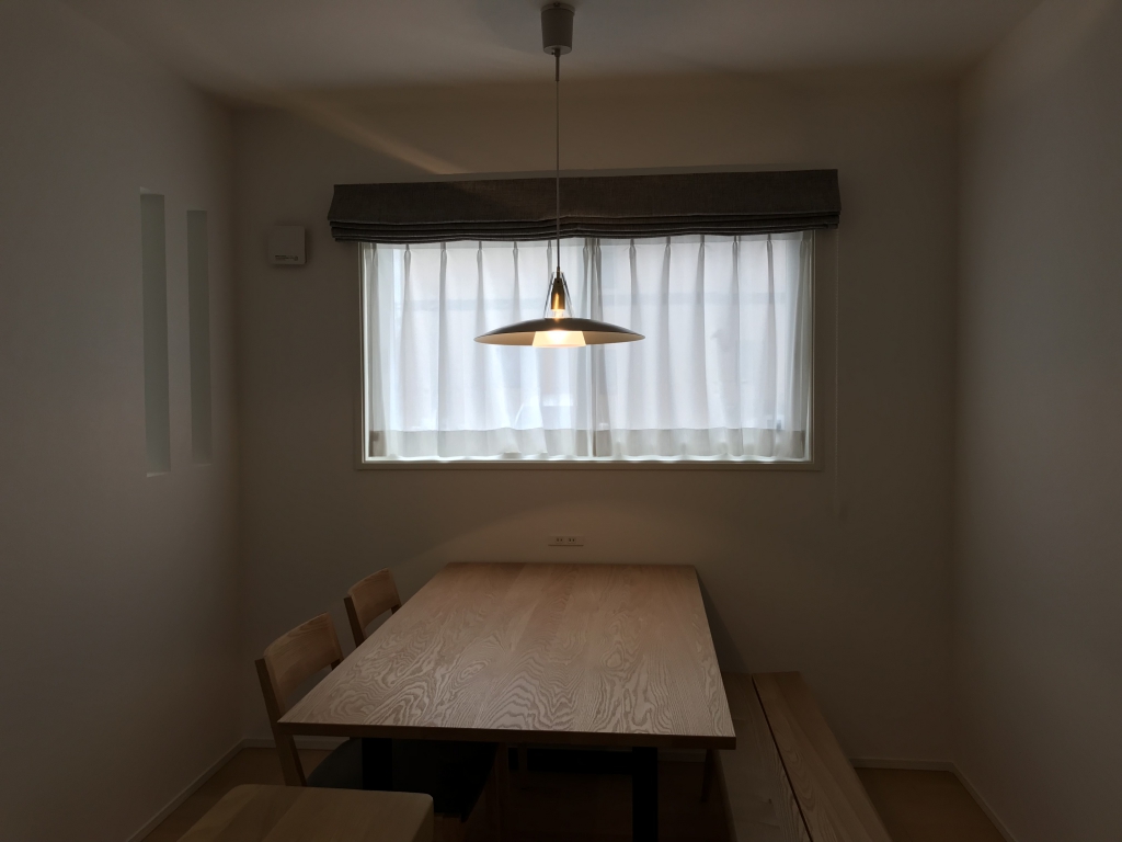 SOLID金沢 富山 ミヤモト家具 LOWVE 無垢材 オーク ナラ デーブル 椅子 照明②