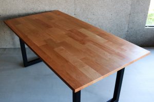 ミヤモト家具　SOLID 富山　金沢　家具　ダイニング　テーブル　スチール　無垢