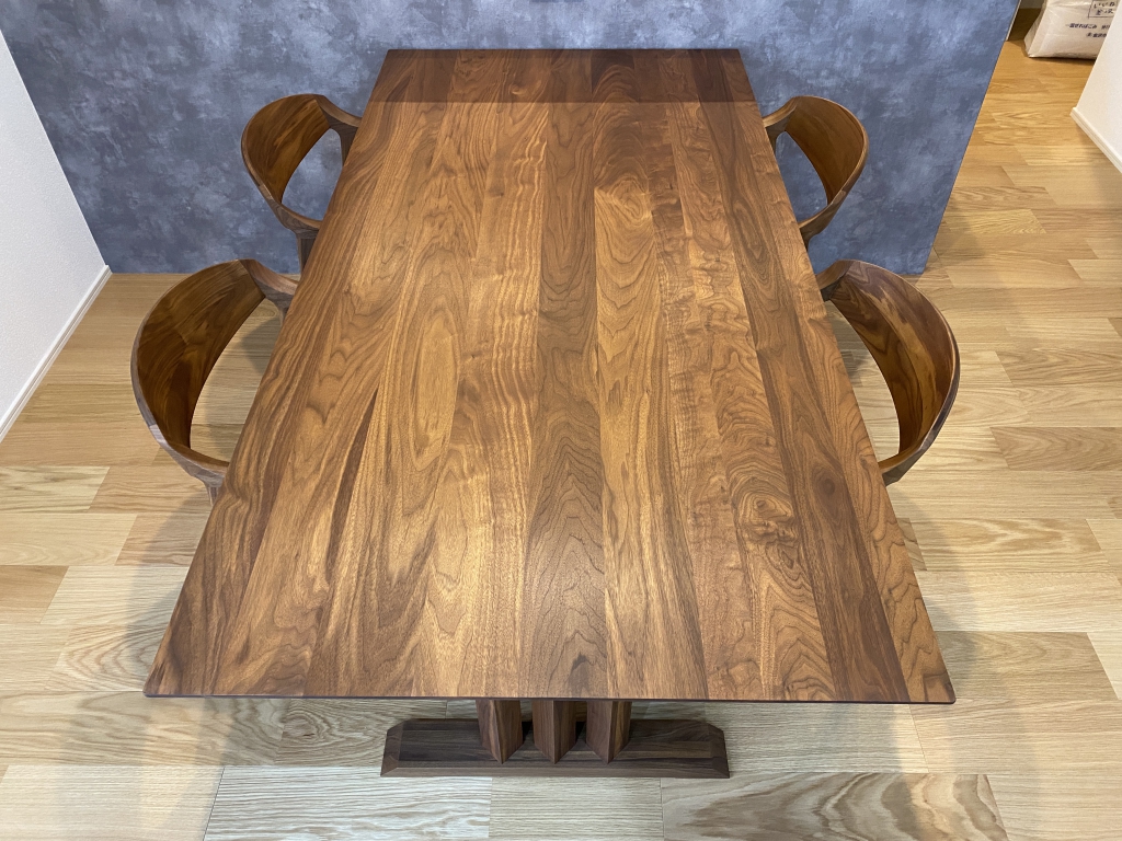 ダイニングテーブル　富山　家具
