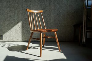 富山　ミヤモト家具　SOLID　椅子　ハイバック