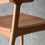 SOLIDの人気チェアから板座出現！