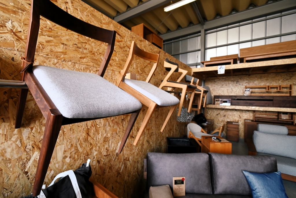 富山　家具　アウトレット