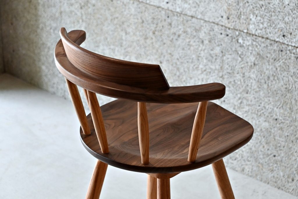 SDC371 Spin Counter Chair (1)