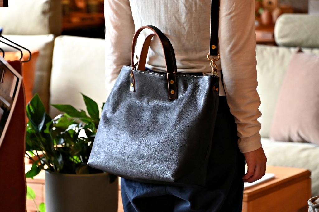 富山　本革バッグ　おすすめ