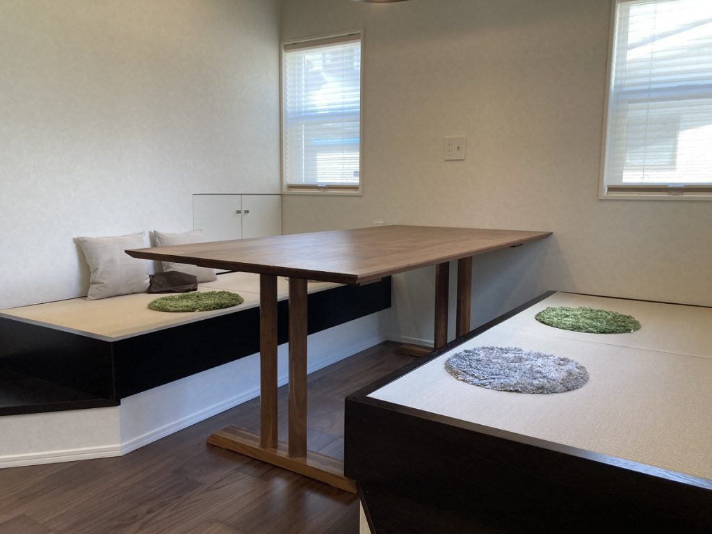 富山　ダイニングテーブル　家具　オシャレ