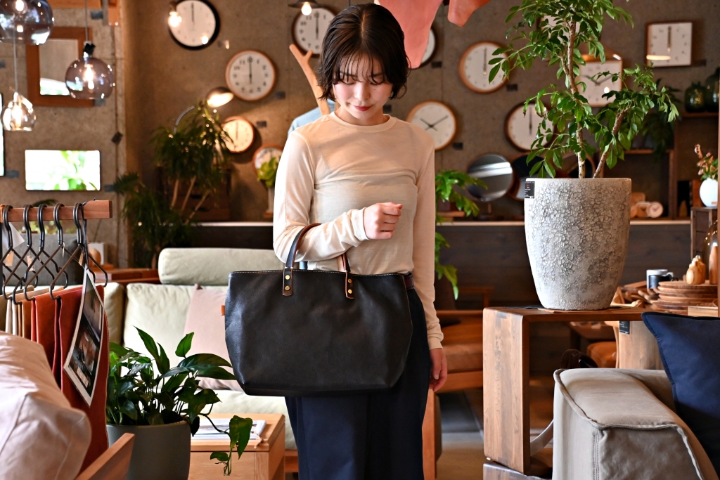 富山　本革バッグ　おすすめ