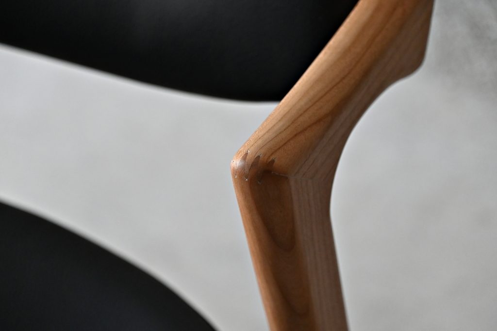 富山　椅子　無垢材　ミヤモト家具　おしゃれ