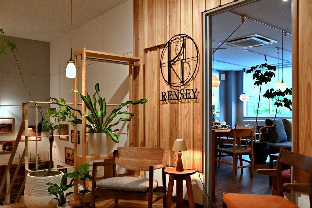 RENSEY富山　壁面装飾