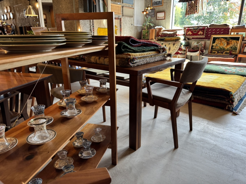 金沢 ラグ 絨毯 ギャッベ ペルシャ絨毯