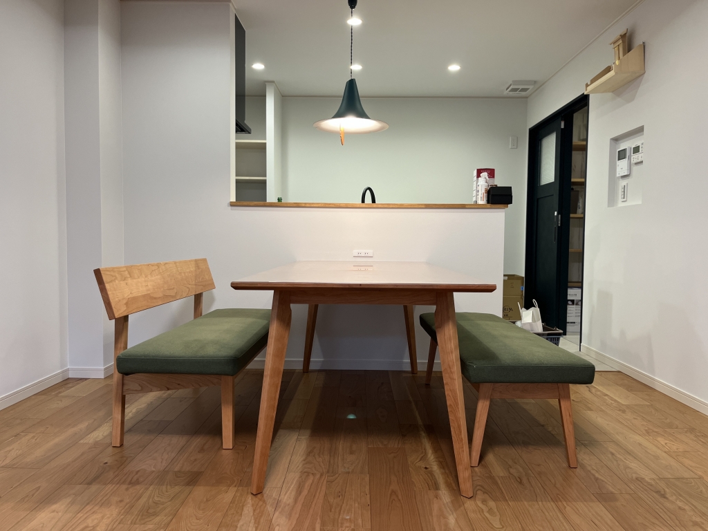 福井　家具　無垢材　おしゃれ