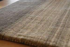 富山　家具　おしゃれ　無垢材　ラグ