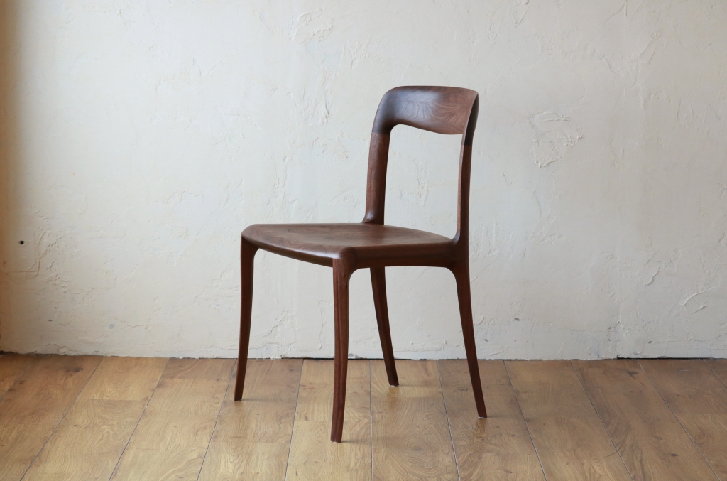 金沢　家具　無垢材　イス　おしゃれ