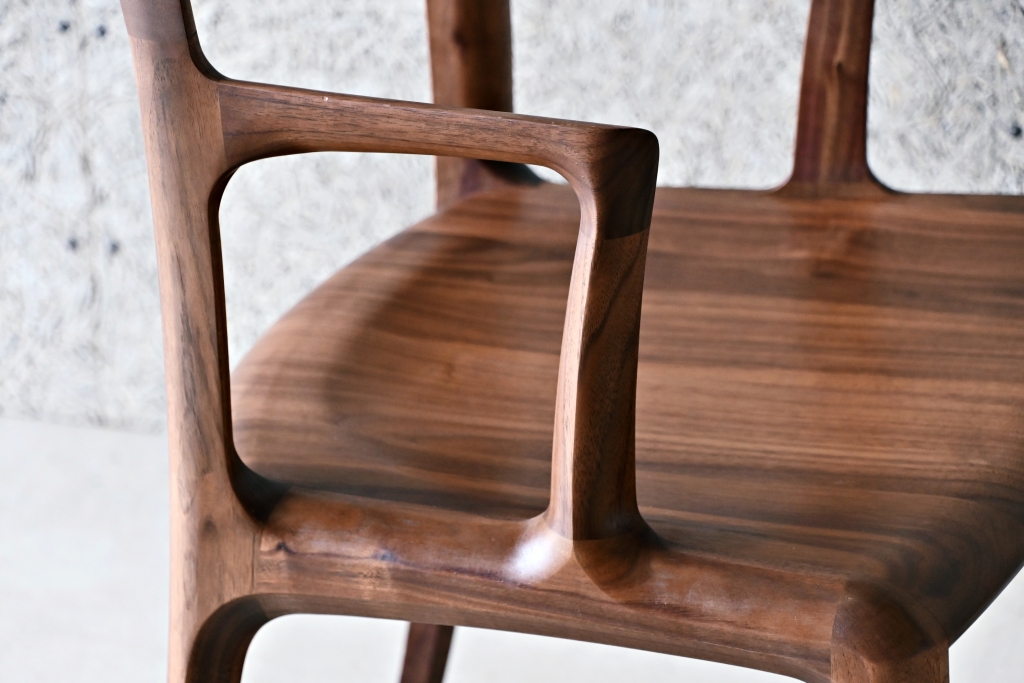 金沢　家具　無垢材　イス　おしゃれ