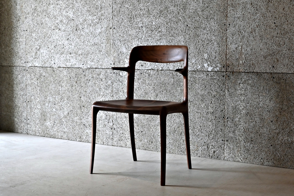 金沢　家具　無垢材　イス　おしゃれ