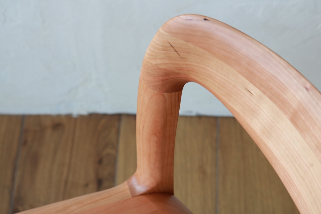 金沢　家具　無垢材　イス　おしゃれ