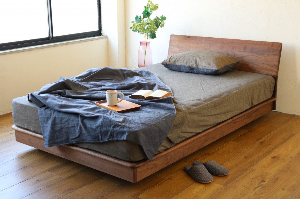 眠りの質が浅くなるこの季節の【マットレス選び】