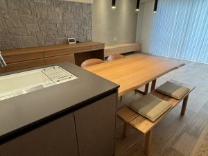 テレビ台　壁掛け　石川　テレビボード