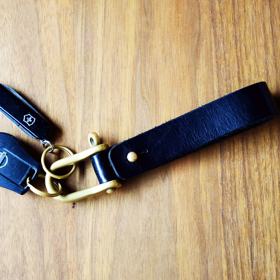 leather-keyholder