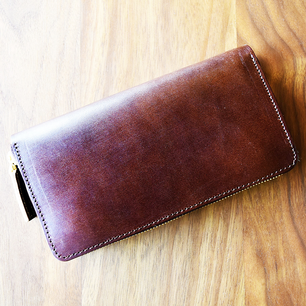 nume-round-wallet-br