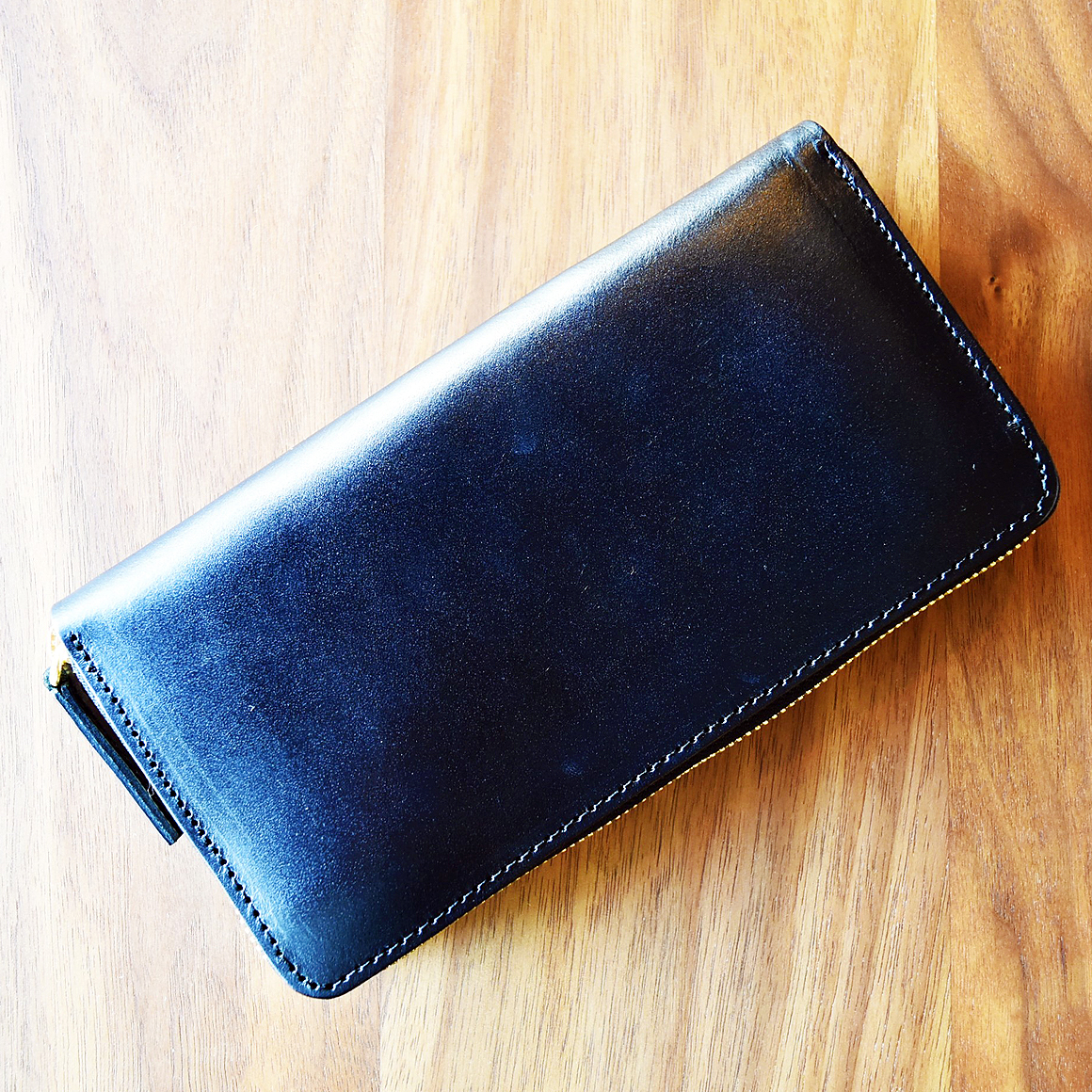 nume-round-wallet-bk