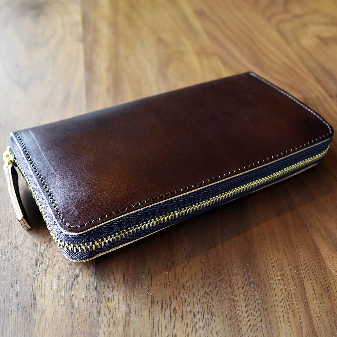 nume-round-wallet-br