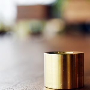 brass-penstand