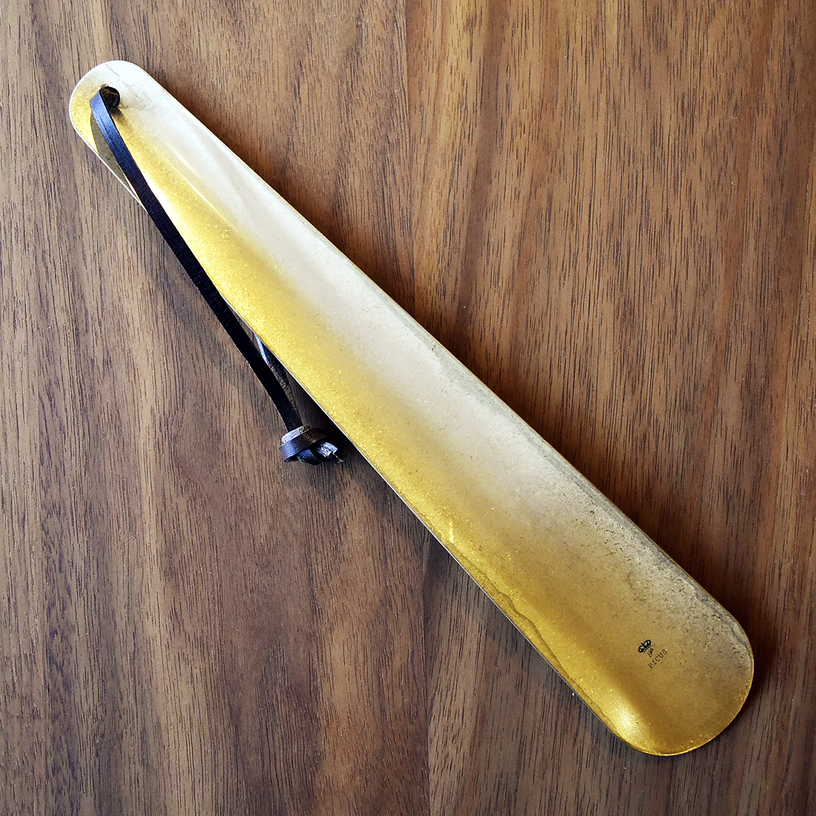 brass-shoehorn-l