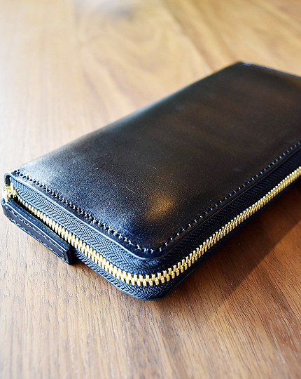 nume-round-wallet-bk