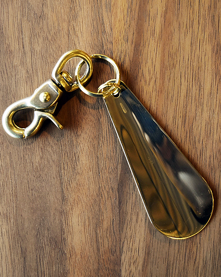 brass-shoehorn