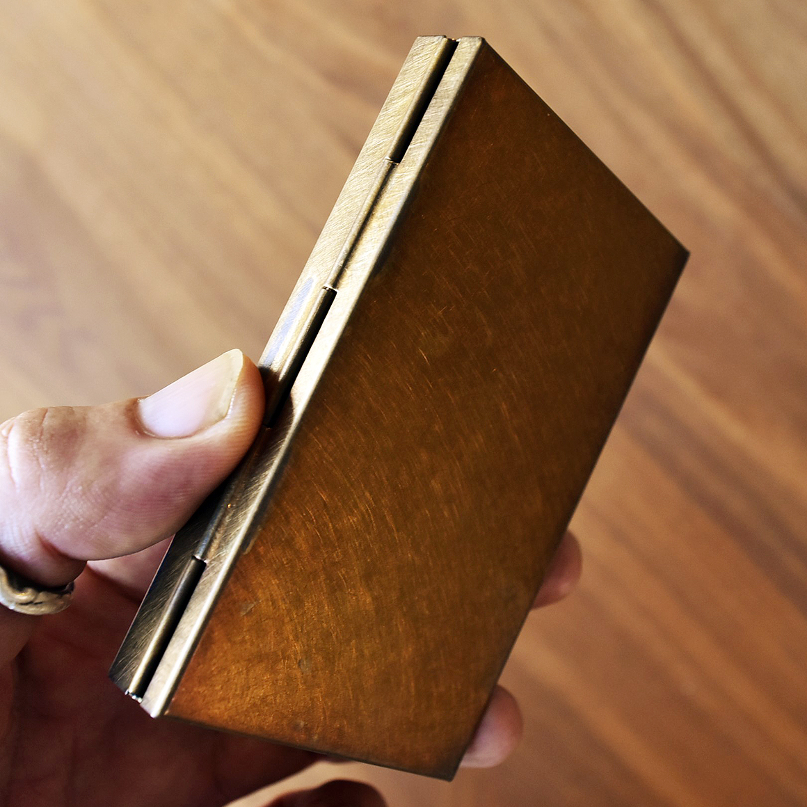 cardcase-brass
