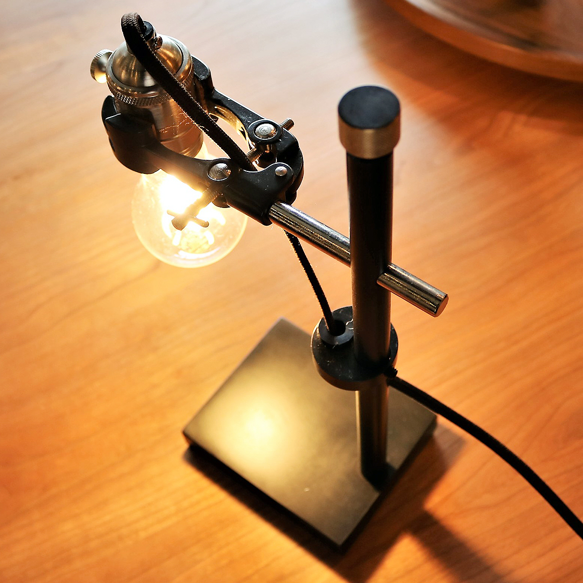 handmade-desklight