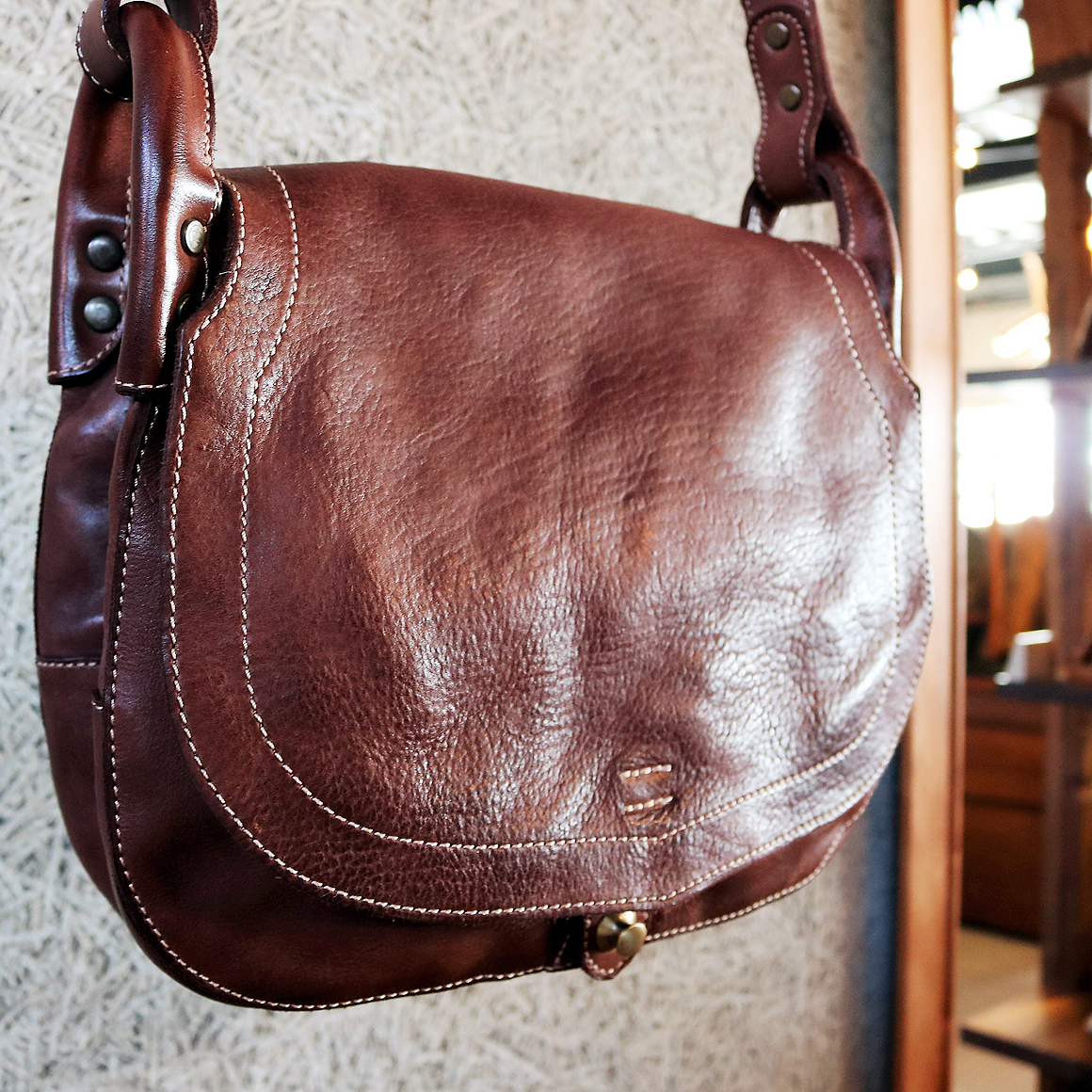 nume-pochette-brown