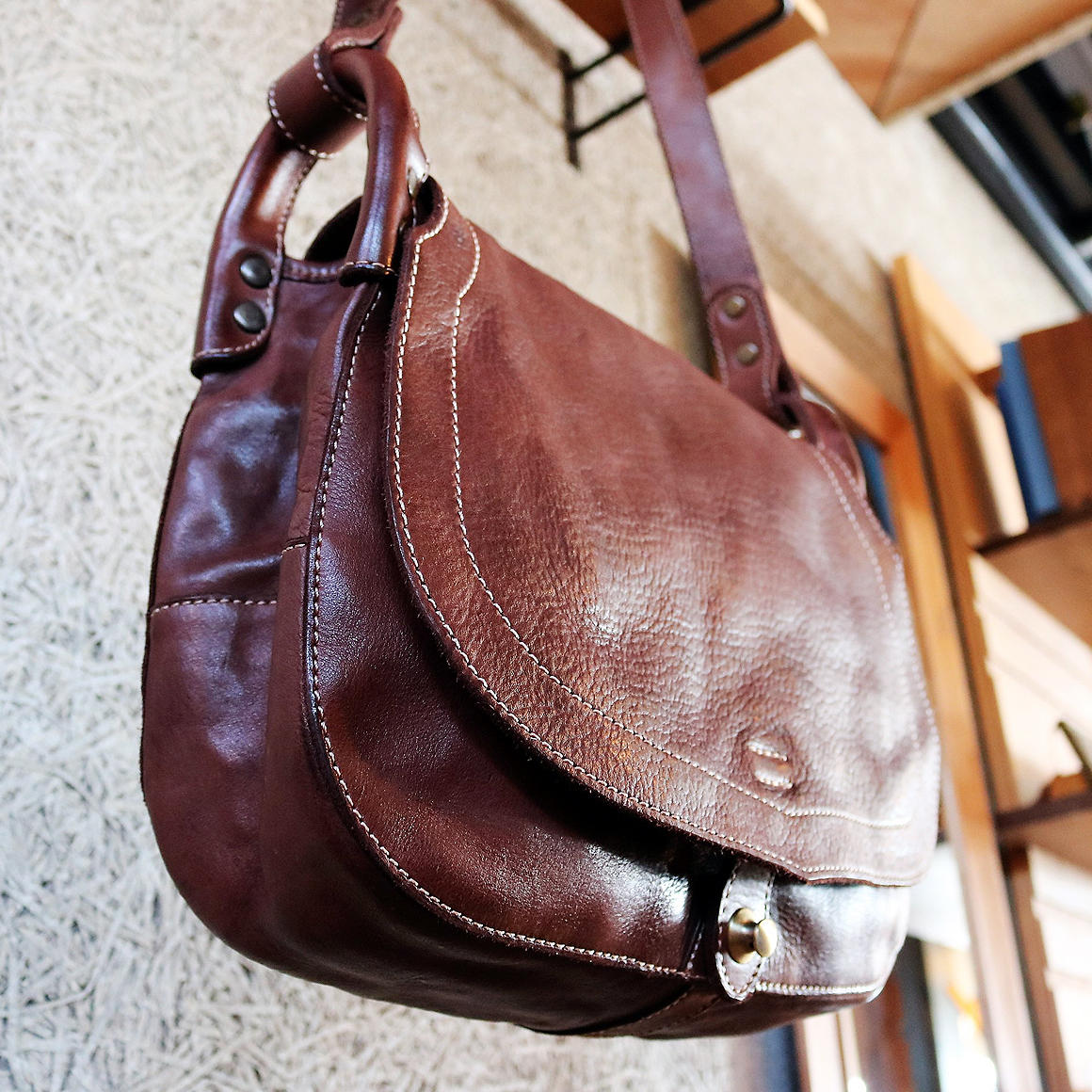 nume-pochette-brown