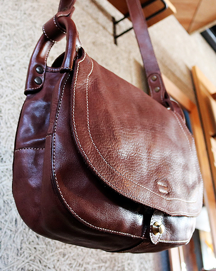 nume-pochette-brown