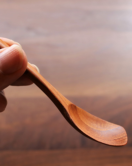 \teak wood dessert spoon