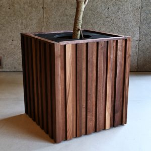 BASE-SOLID-WOOD-PLANTER-1